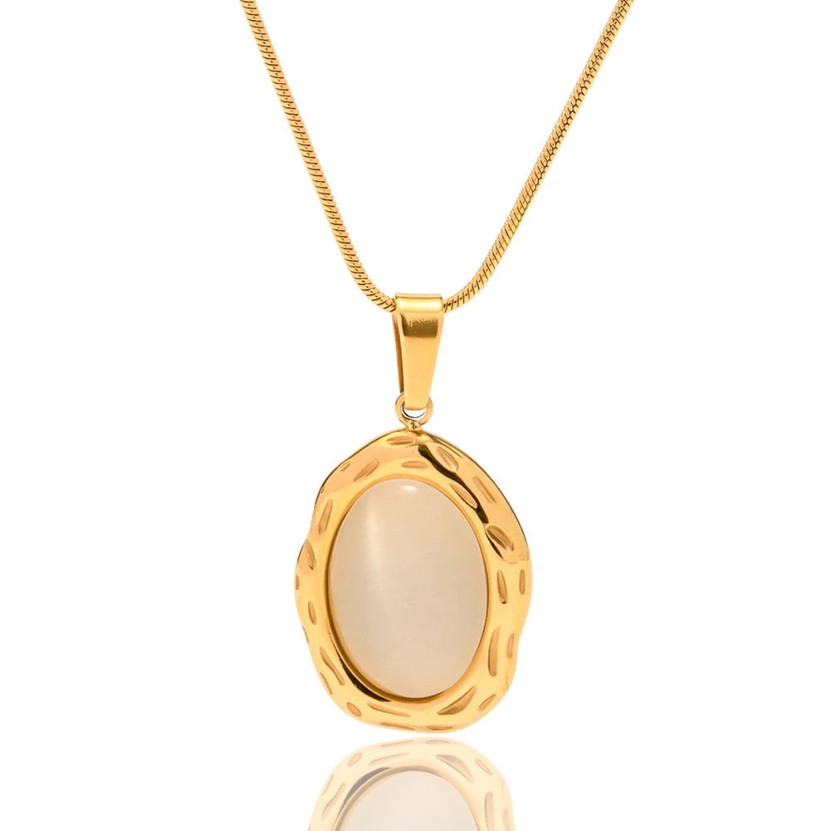 The Opal Necklace - Opal Whispers