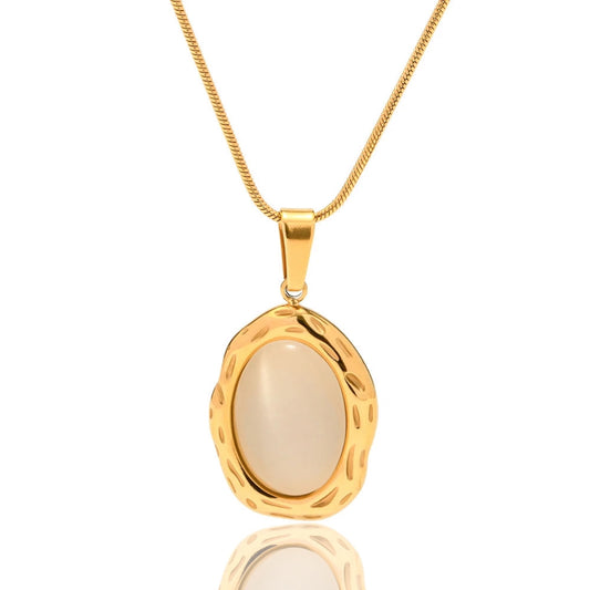 The Opal Necklace - Opal Whispers